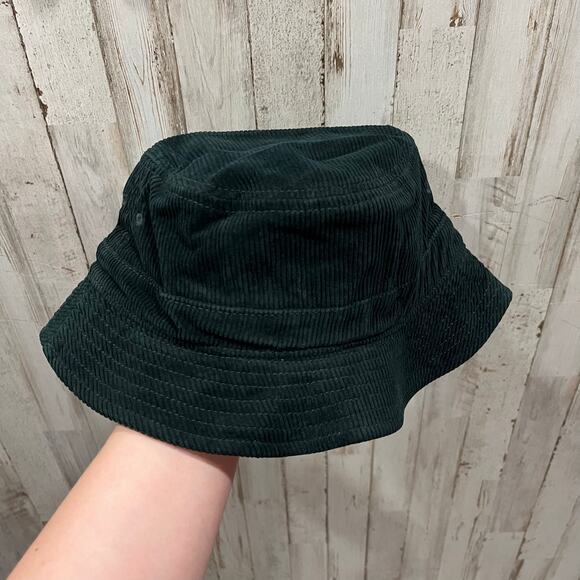 J Crew Unisex Dark Green Garment-Dyed Corduroy Bucket Hat BE128 Size S/M NIB - Picture 1 of 4